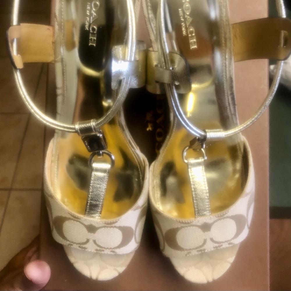 Coach Linden Metallic Gold Signature T-Strap Wedge Heels Sz 10
